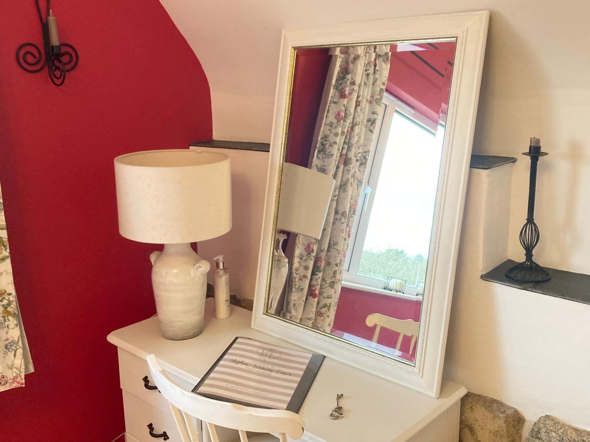 Higher Trenear Farm B&B Helston Habitación foto